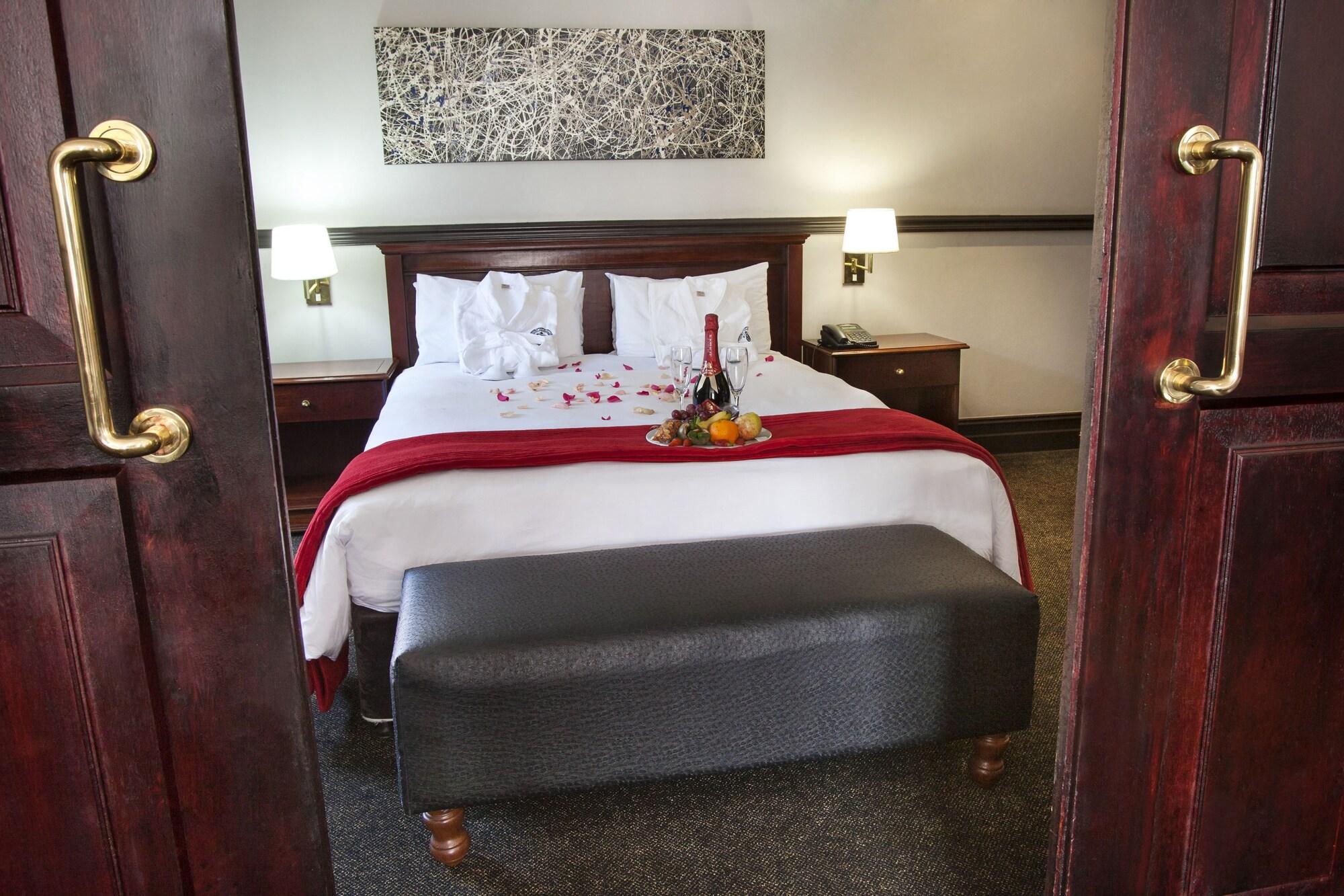Court Classique Suite Hotel Pretoria-Noord Exterior foto