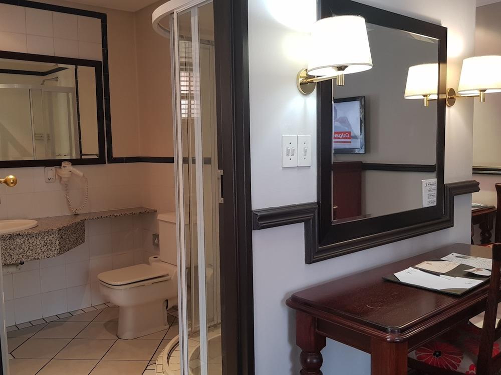 Court Classique Suite Hotel Pretoria-Noord Exterior foto