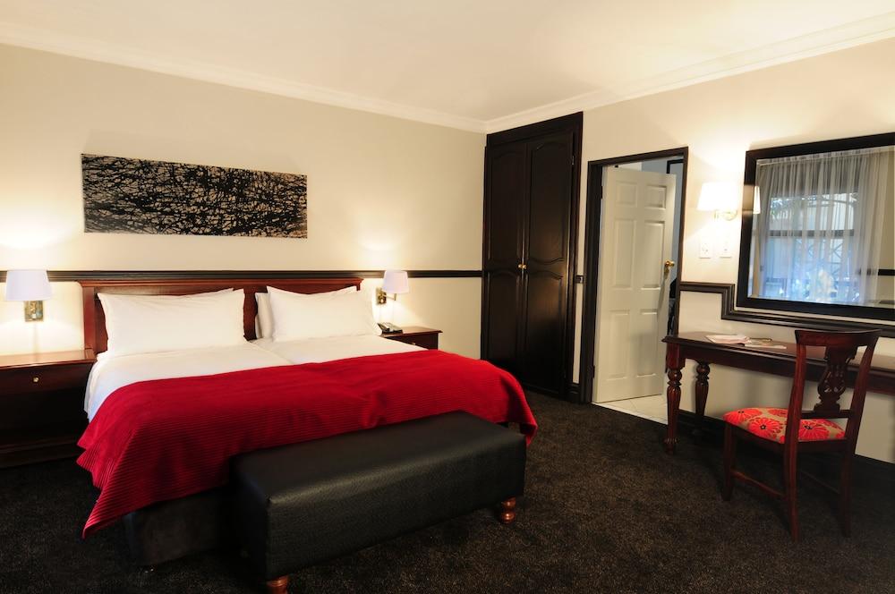 Court Classique Suite Hotel Pretoria-Noord Exterior foto