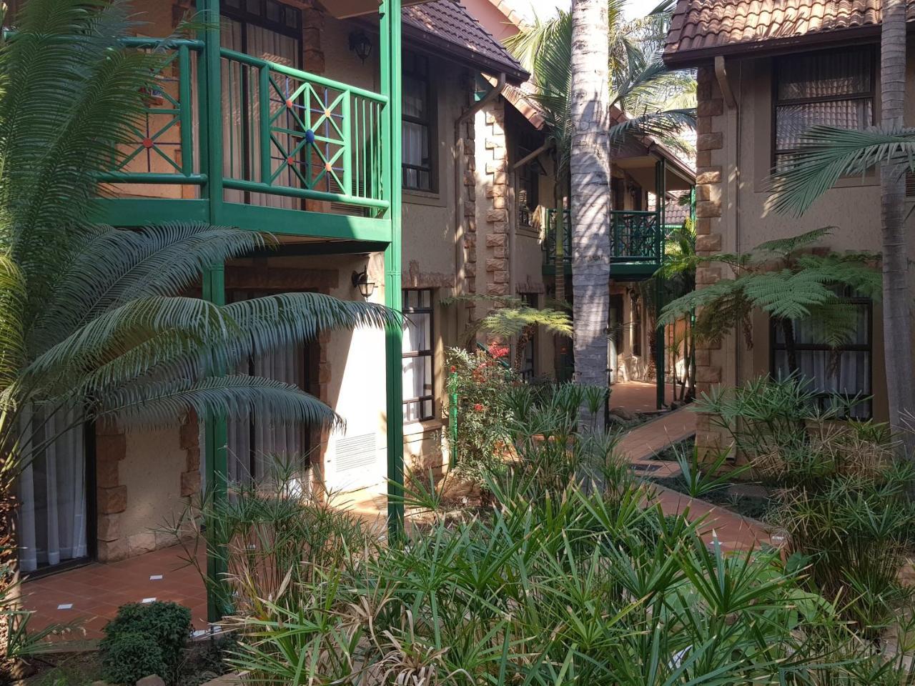 Court Classique Suite Hotel Pretoria-Noord Exterior foto